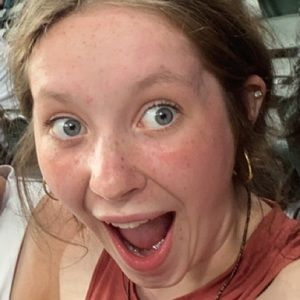 Meet your Posher, Dannaika